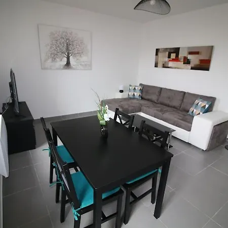 : Super De Qualite *