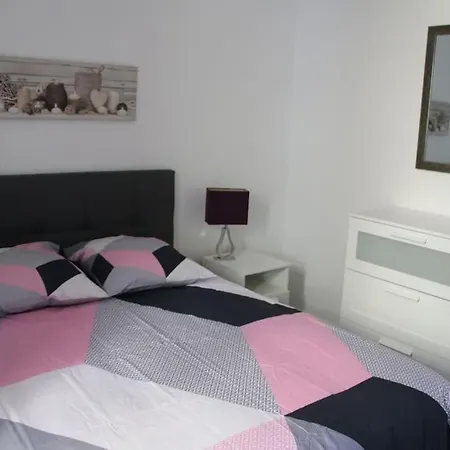 : Super De Qualite Lägenhet