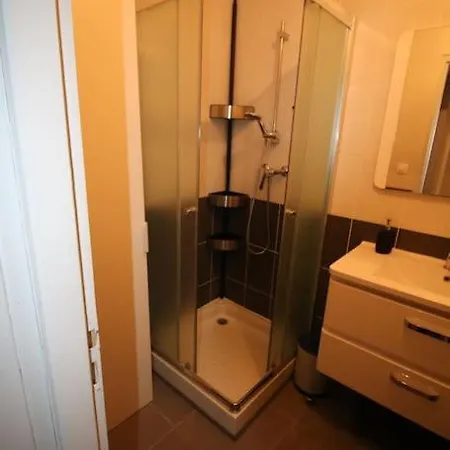 Lägenhet : Super De Qualite Narbonne